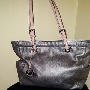 michael kors shoulde bag